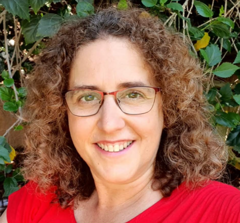 הגר בן דוד - דולה הגר בן דוד - דולה